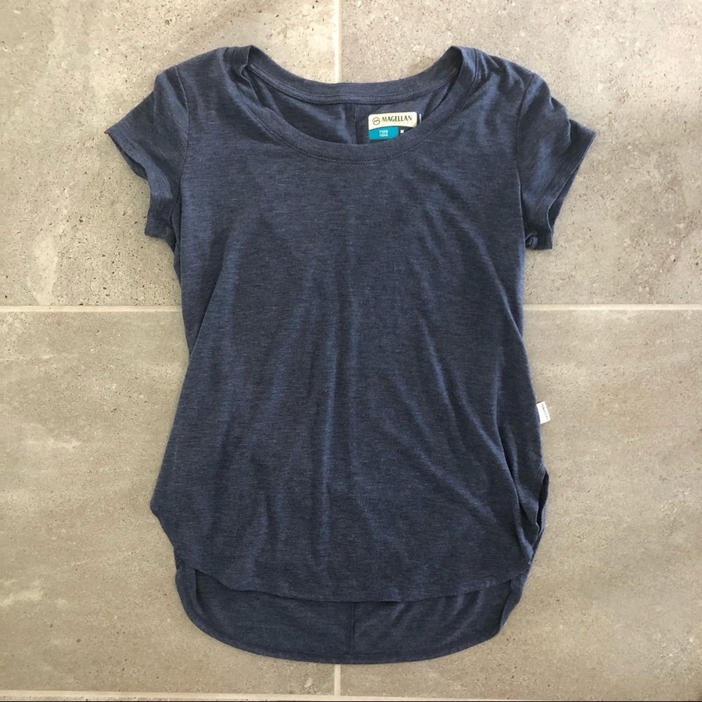 🎉5/$25🎉  Magellan classic fit tee
